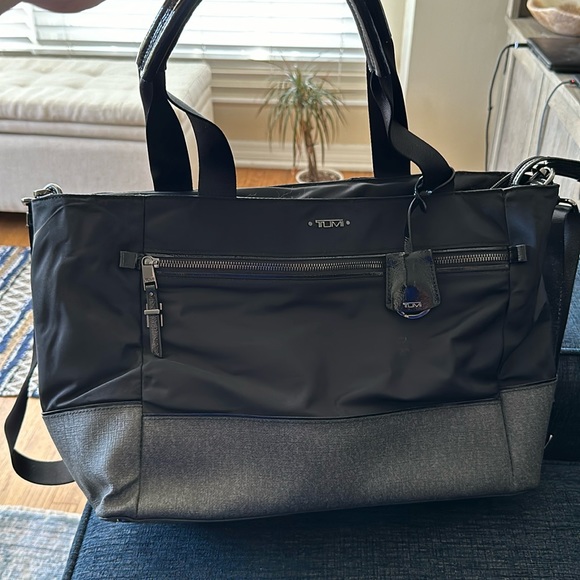 Beautiful TUMI bag - Picture 1 of 14